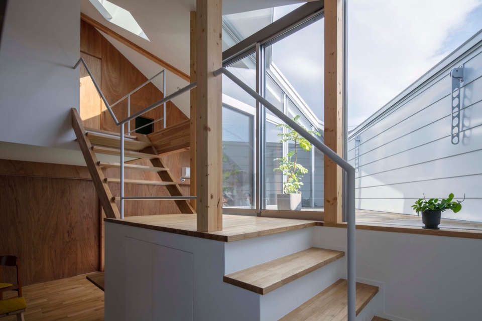 house h by shinsuke fujii architects