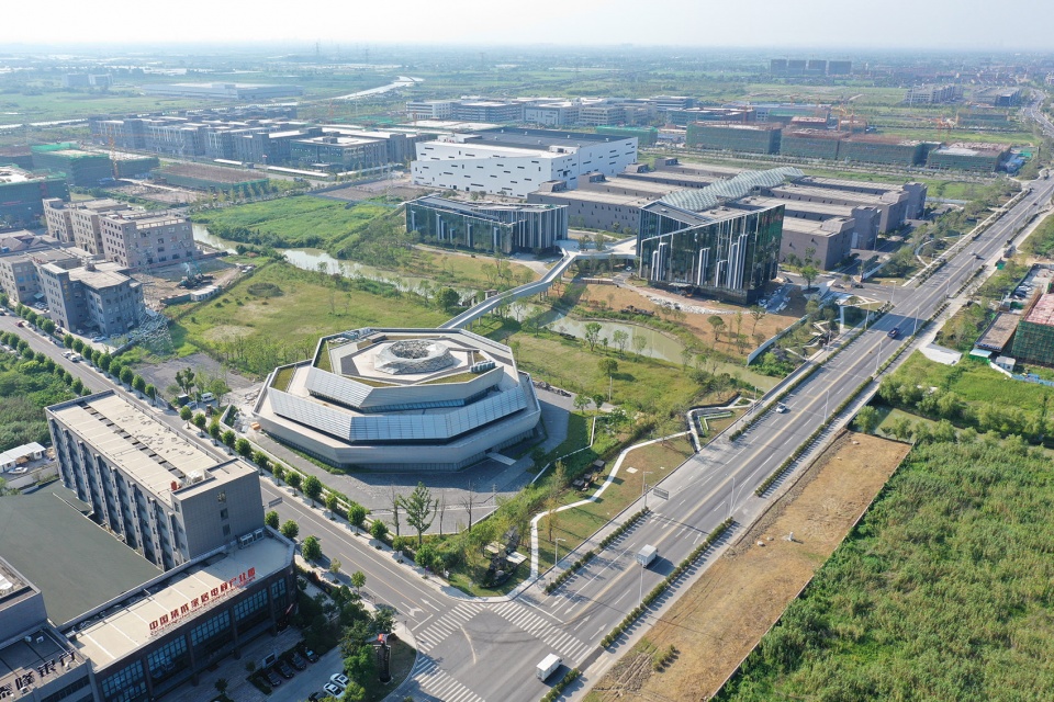 the cloud center by crox