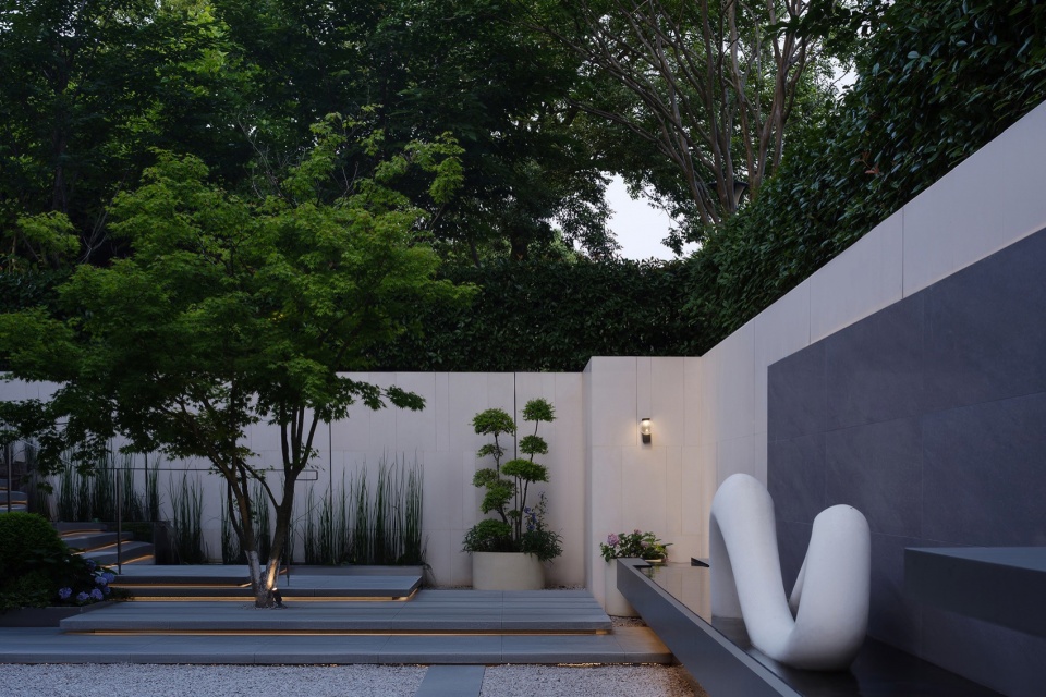 light picking courtyard by ds landscape architecture