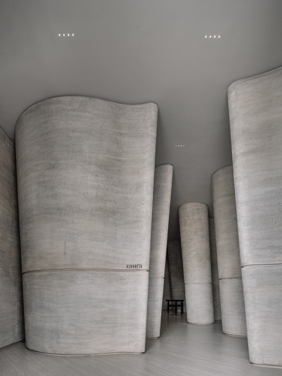 ZAURA Boutique R R Architects