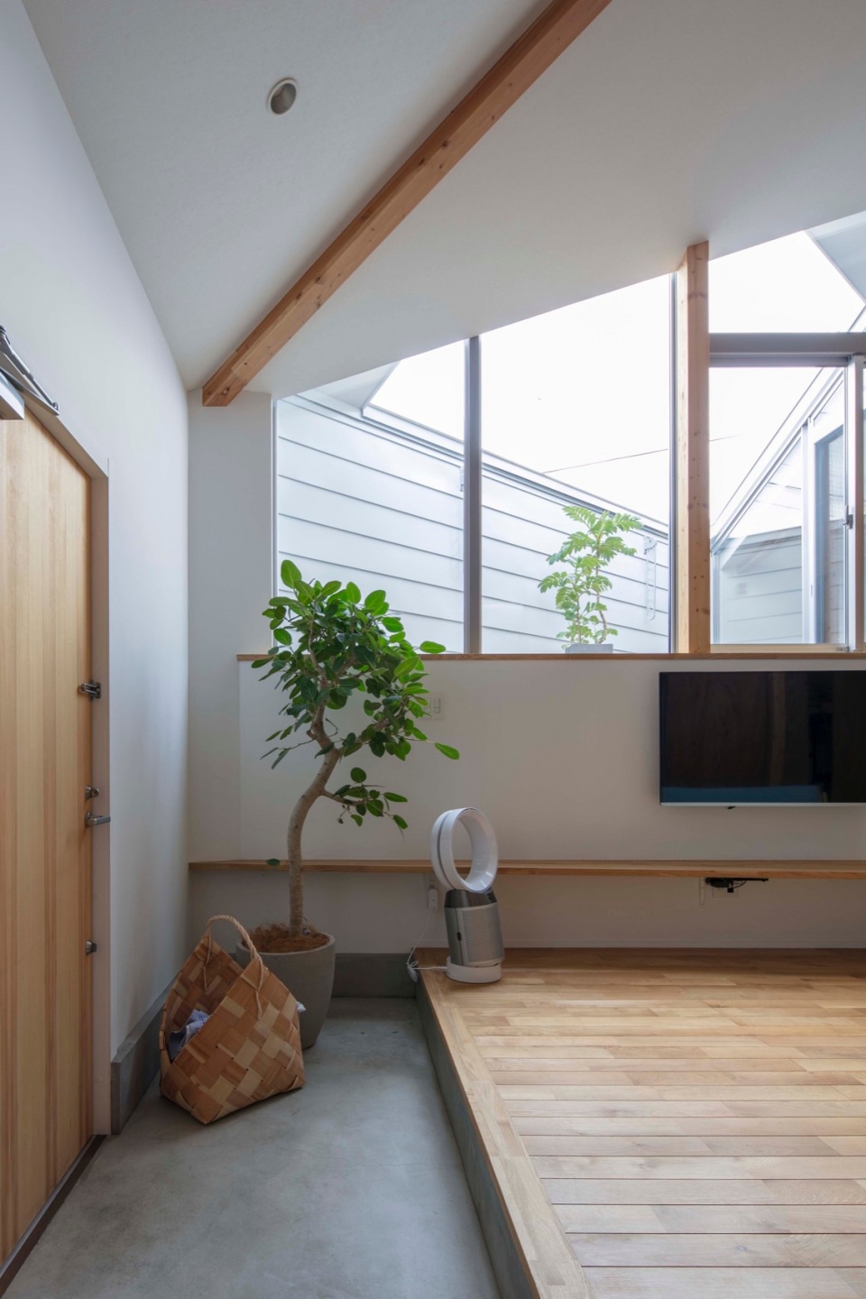 house h by shinsuke fujii architects