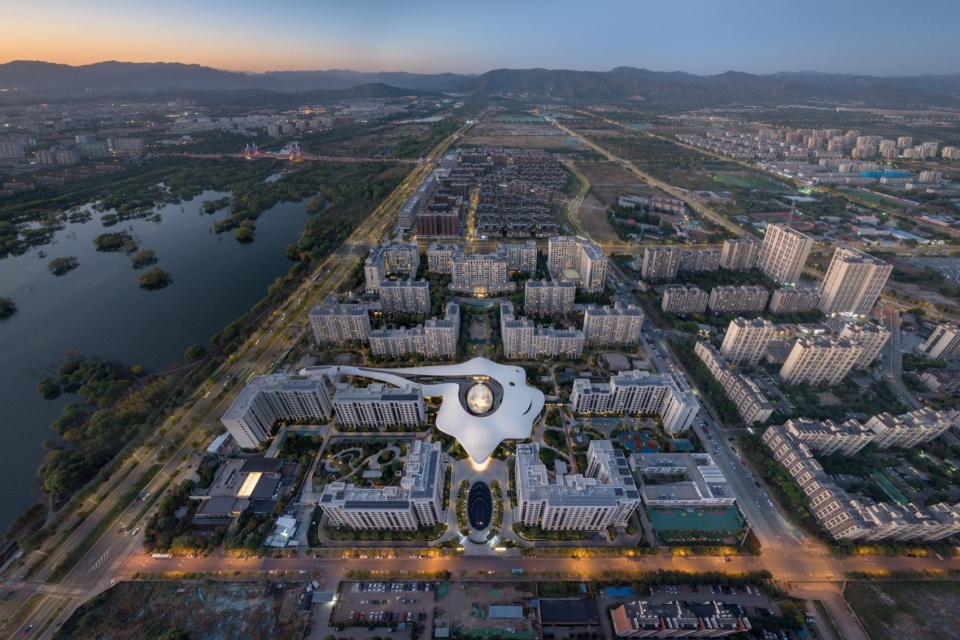 泰康之家燕园活力中心 方未建筑SUNLAY三磊 rcv