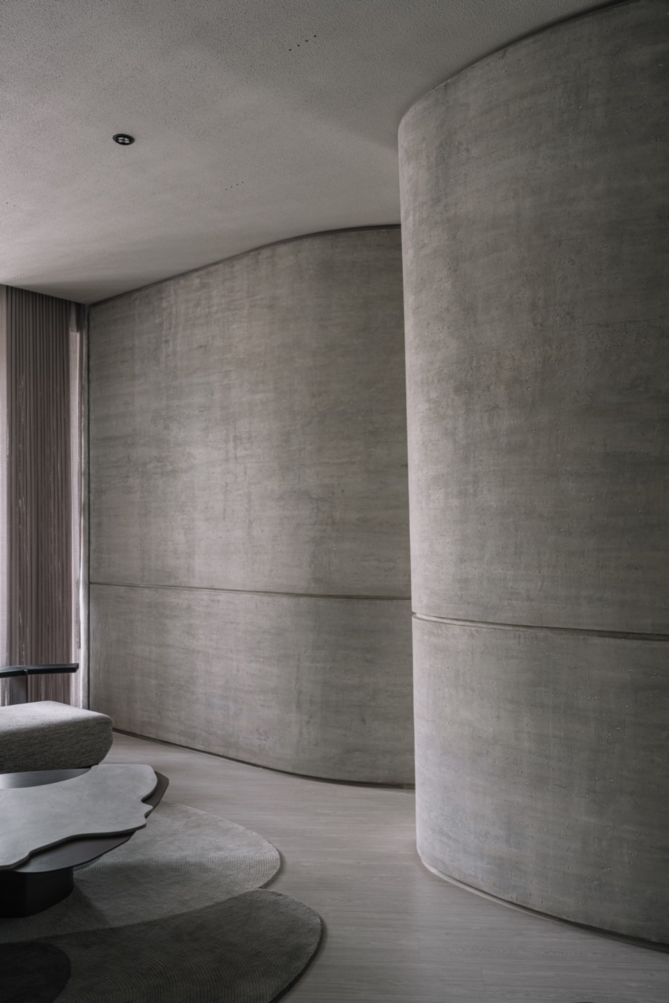 ZAURA Boutique R R Architects