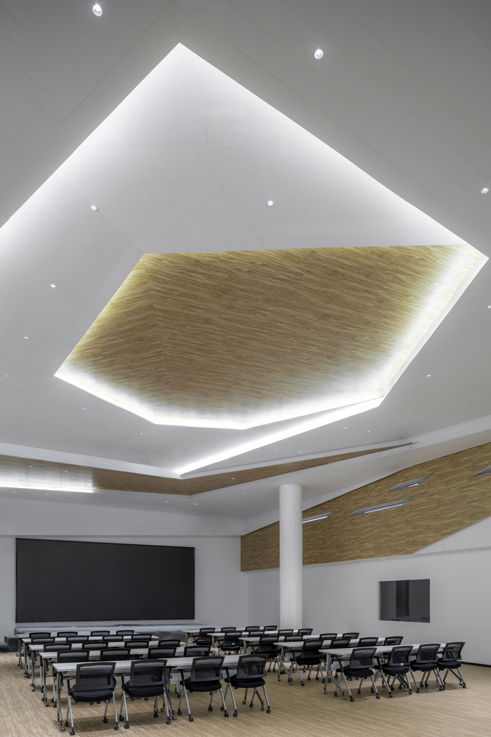 the cloud center by crox
