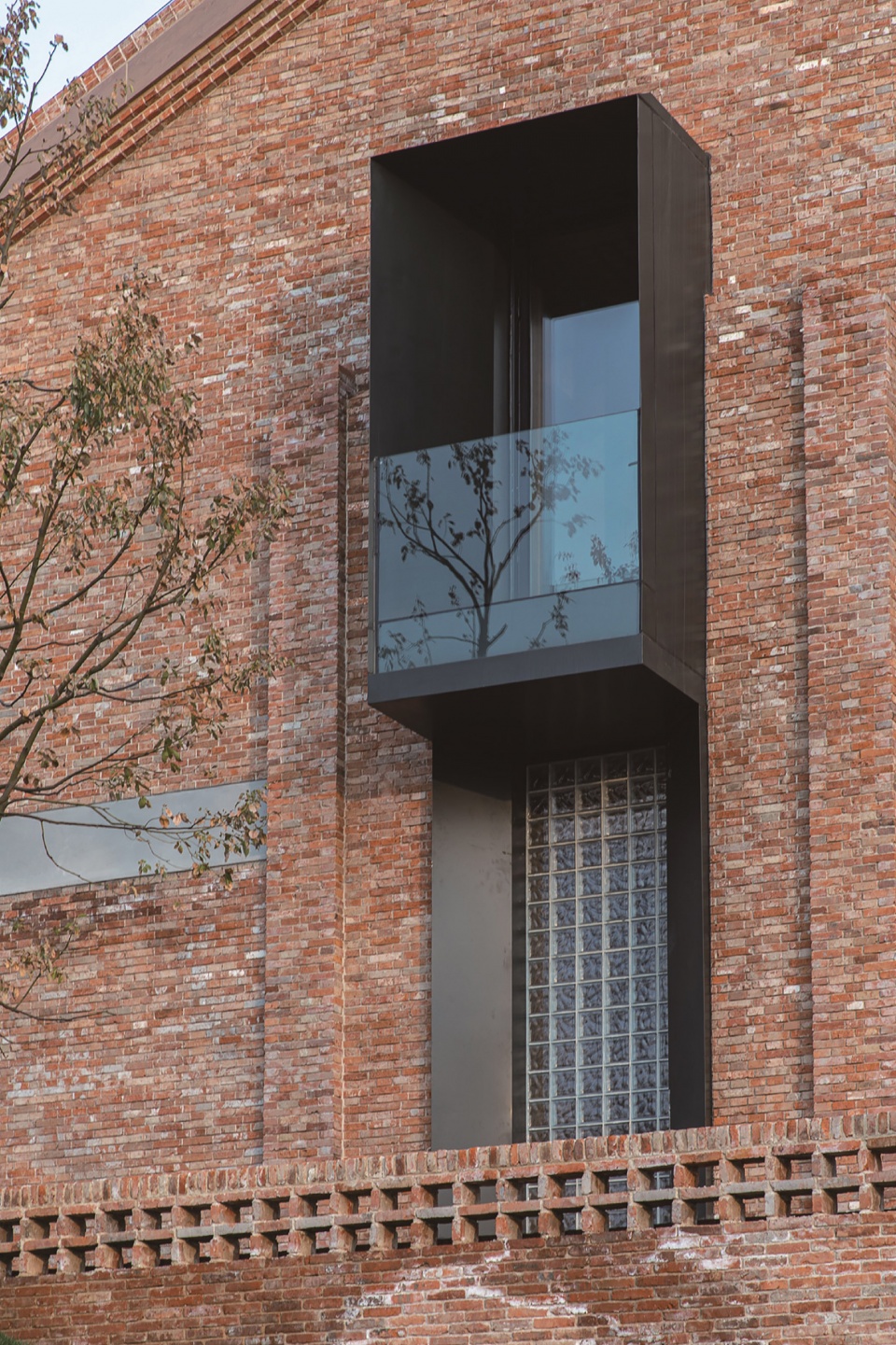 human sustenance hefei 1953 juxing grain post · shanghai sanlian bookstore by su architects