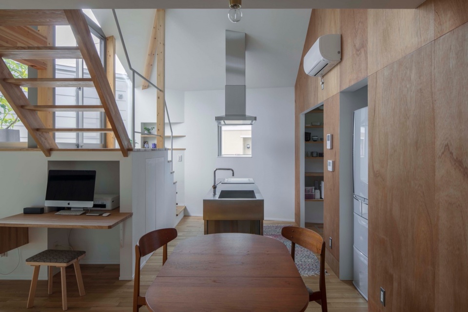 house h by shinsuke fujii architects