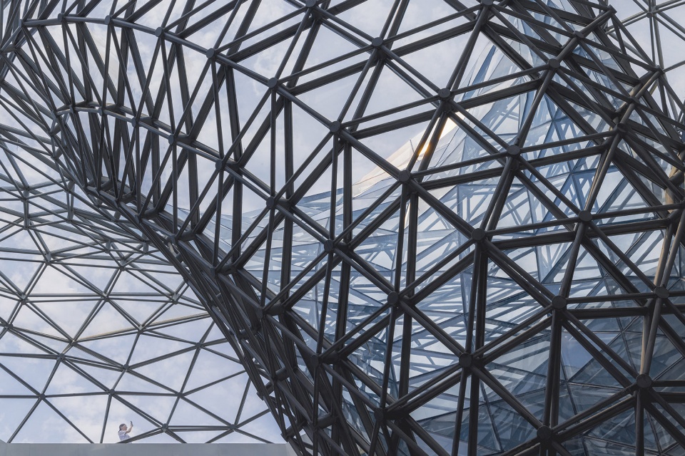 the cloud center by crox