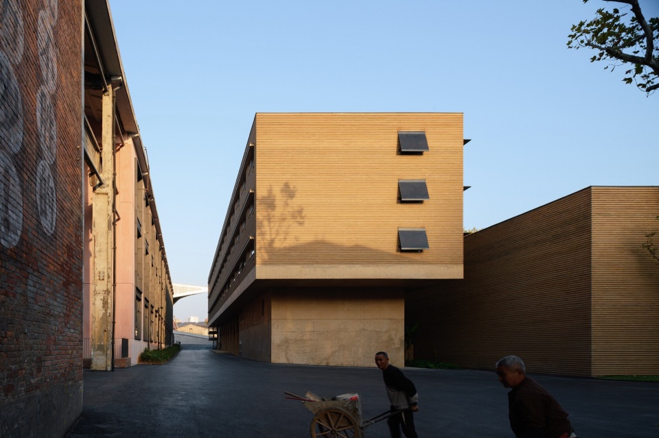 Jingyang Camphor Court China by Vector Architects