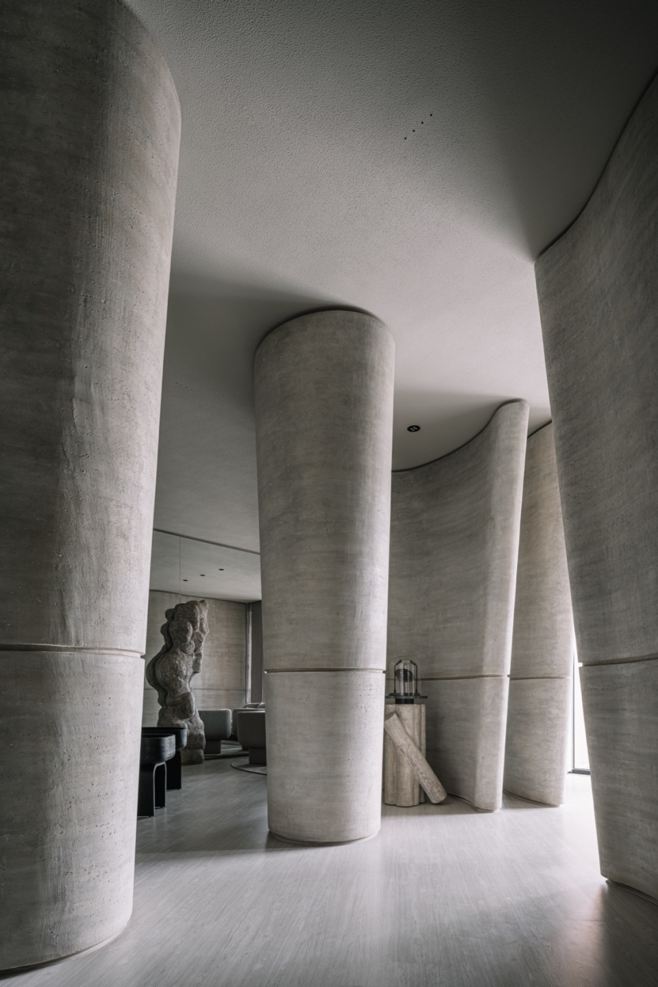 ZAURA Boutique R R Architects