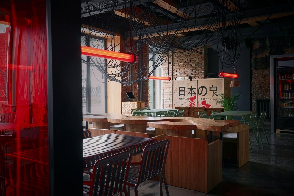 ossu eatery bar room by da bureau