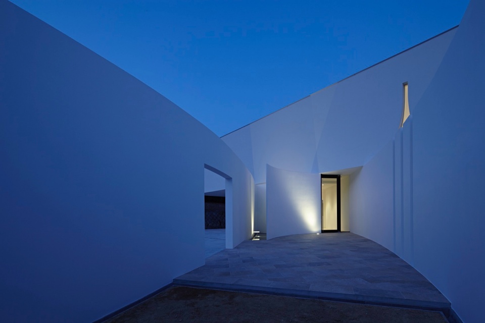 stone garden by eastern design office