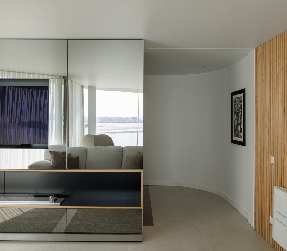 JD2 house by Rui Rosmaninho
