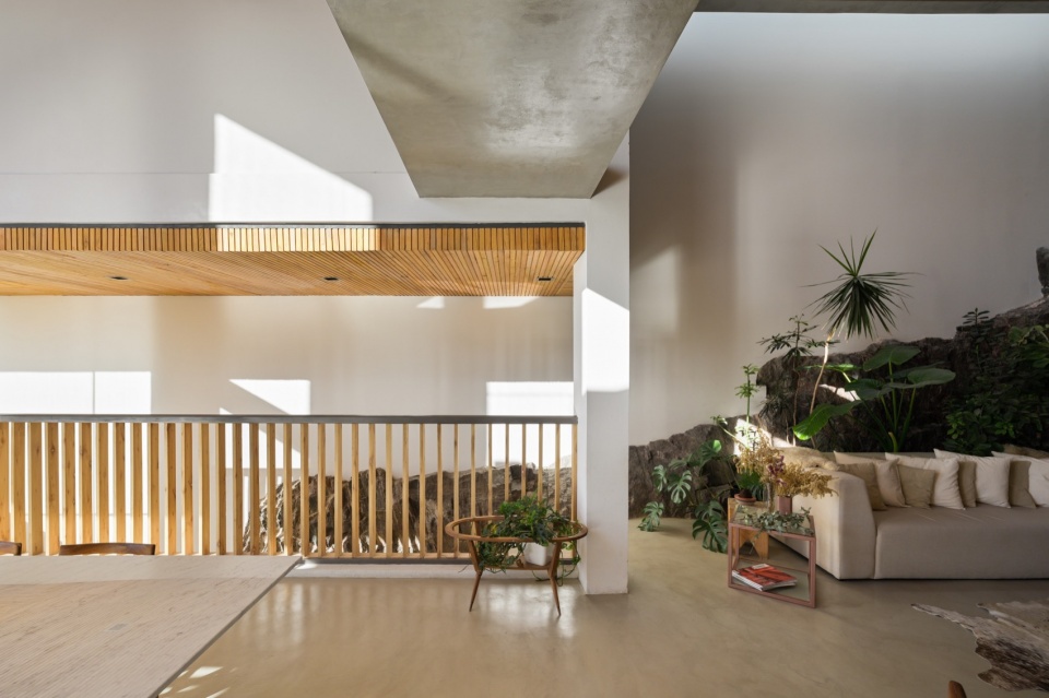 house in the stone by arq christian schlatter