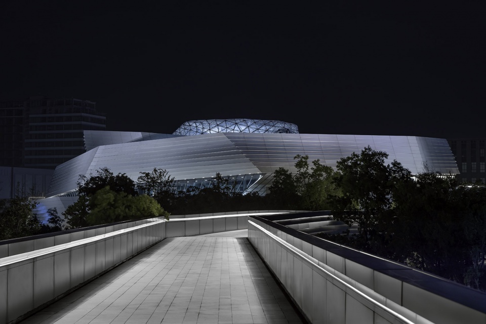 the cloud center by crox