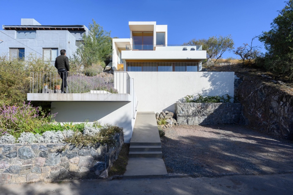 house in the stone by arq christian schlatter