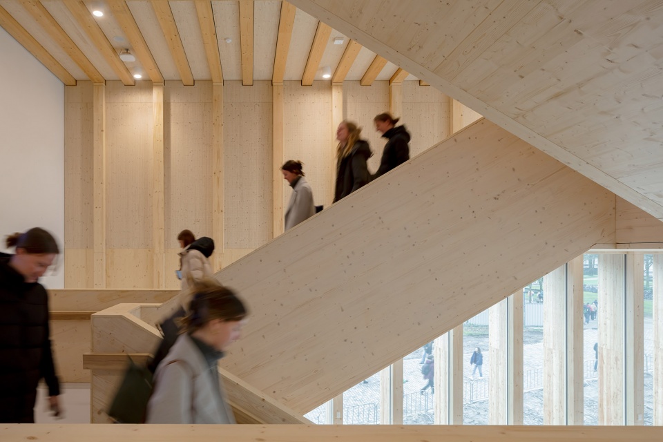 marga klompe building by powerhouse company