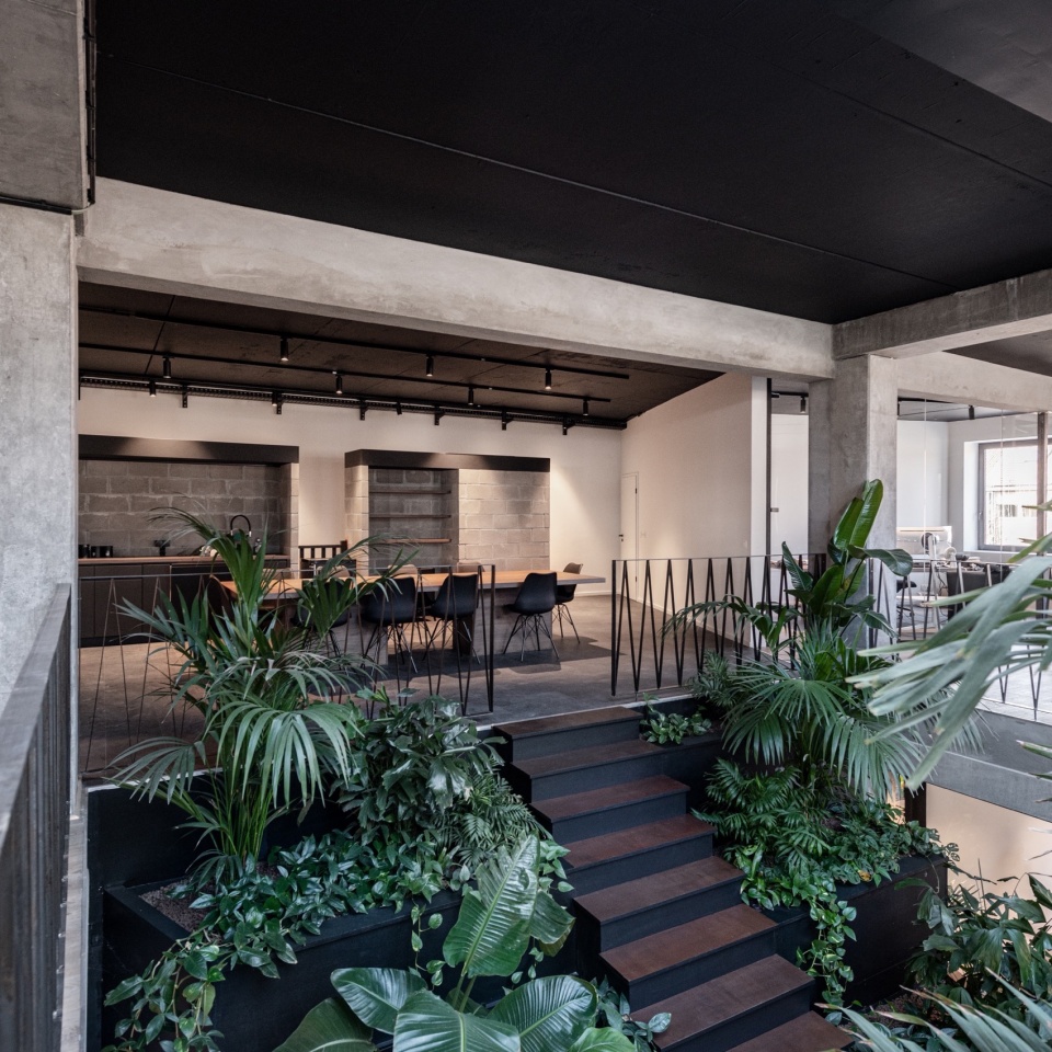 sos roof headquarters by objekt