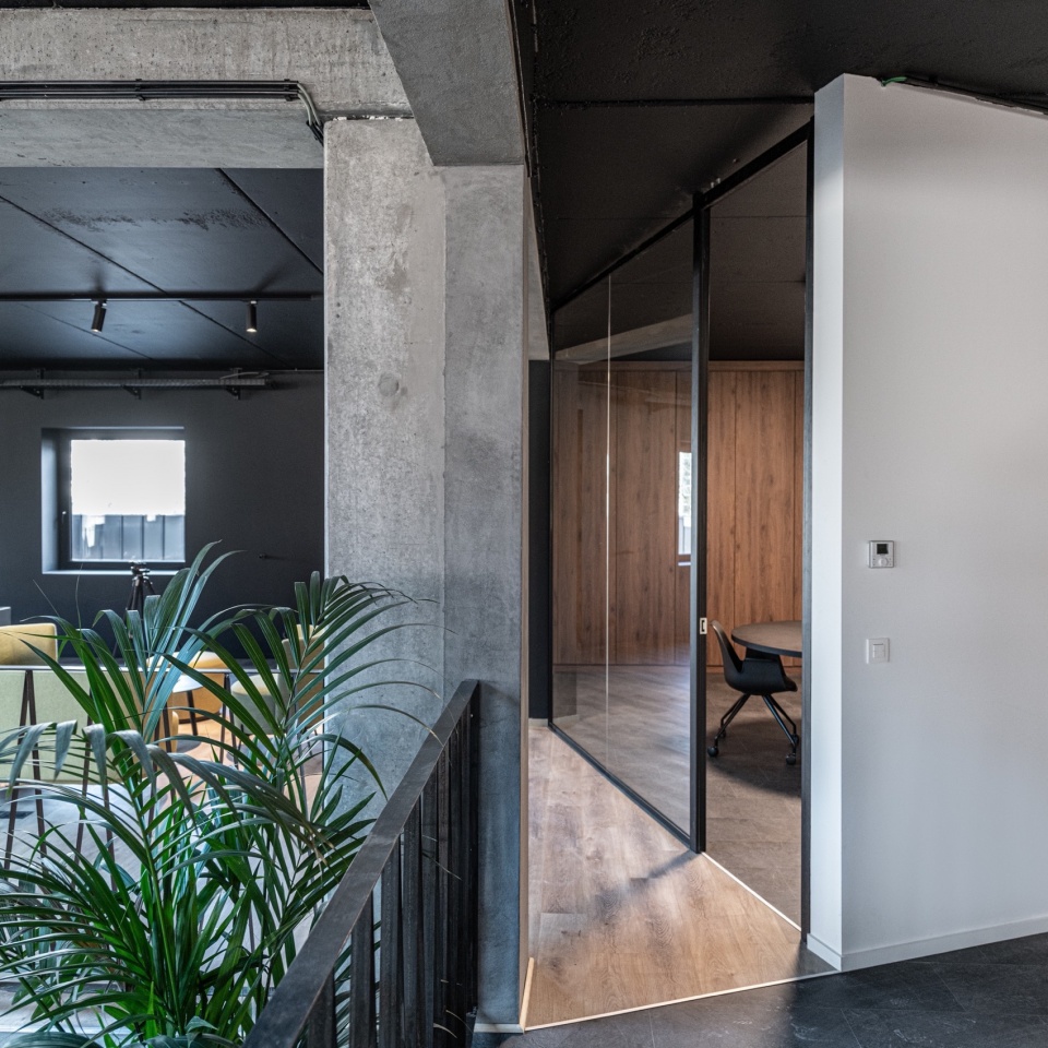 sos roof headquarters by objekt