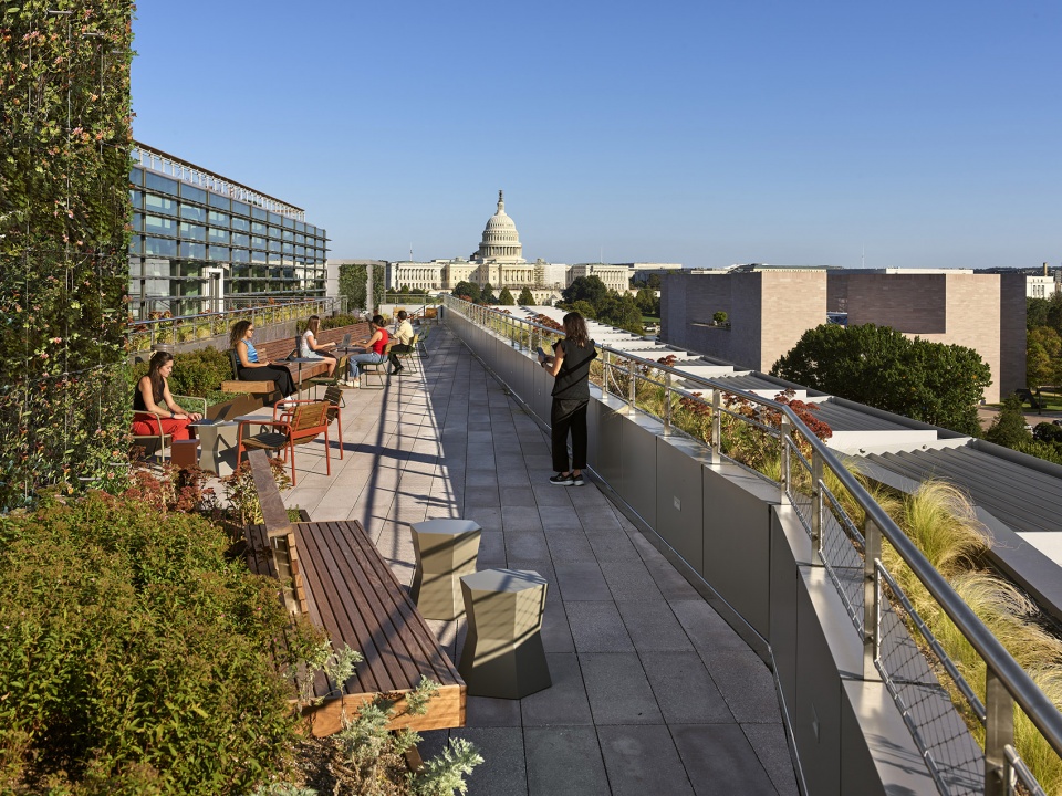 the johns hopkins university bloomberg center by rockwell group
