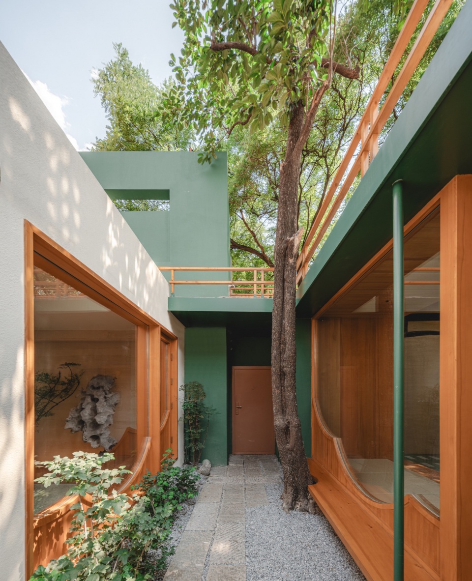 院子空间概览 朱雨蒙 jiejie studio workplace design by jiejie studio