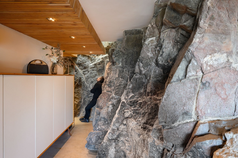 house in the stone by arq christian schlatter