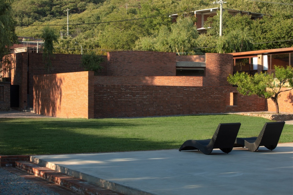 Brickyard Retreat Renovation China by LLLab
