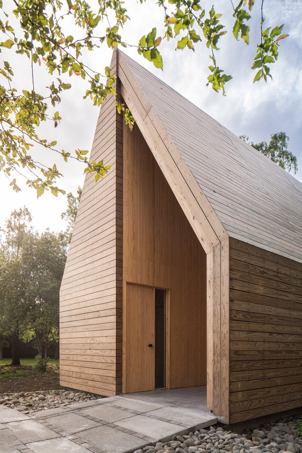 capilla clinica alemana osorno by am arquitectura