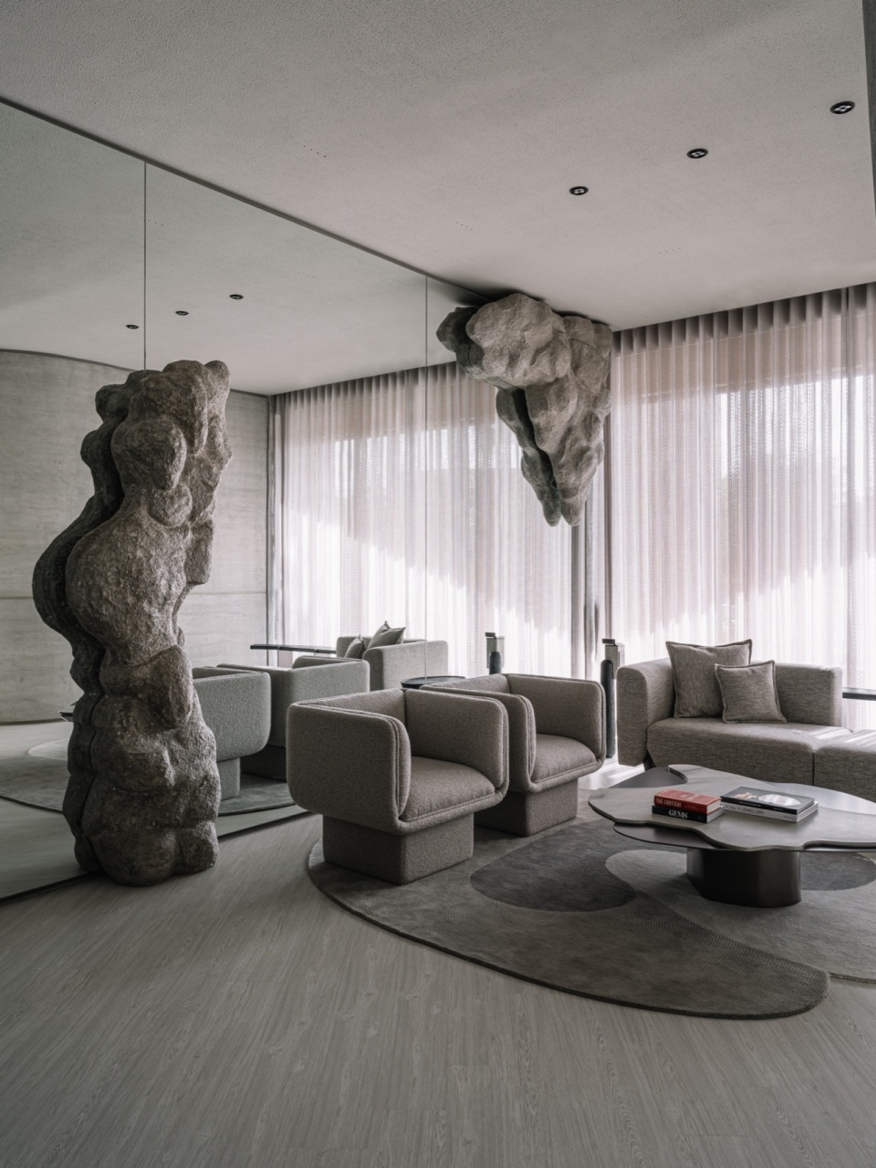 ZAURA Boutique R R Architects tqz