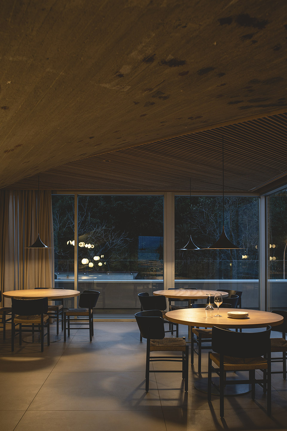 restaurant mmc by zooco estudio