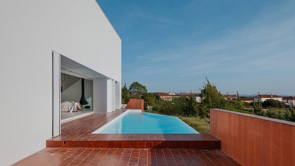 valley house by volume architecture lisbon studio