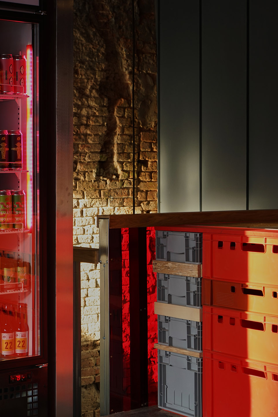 ossu eatery bar room by da bureau