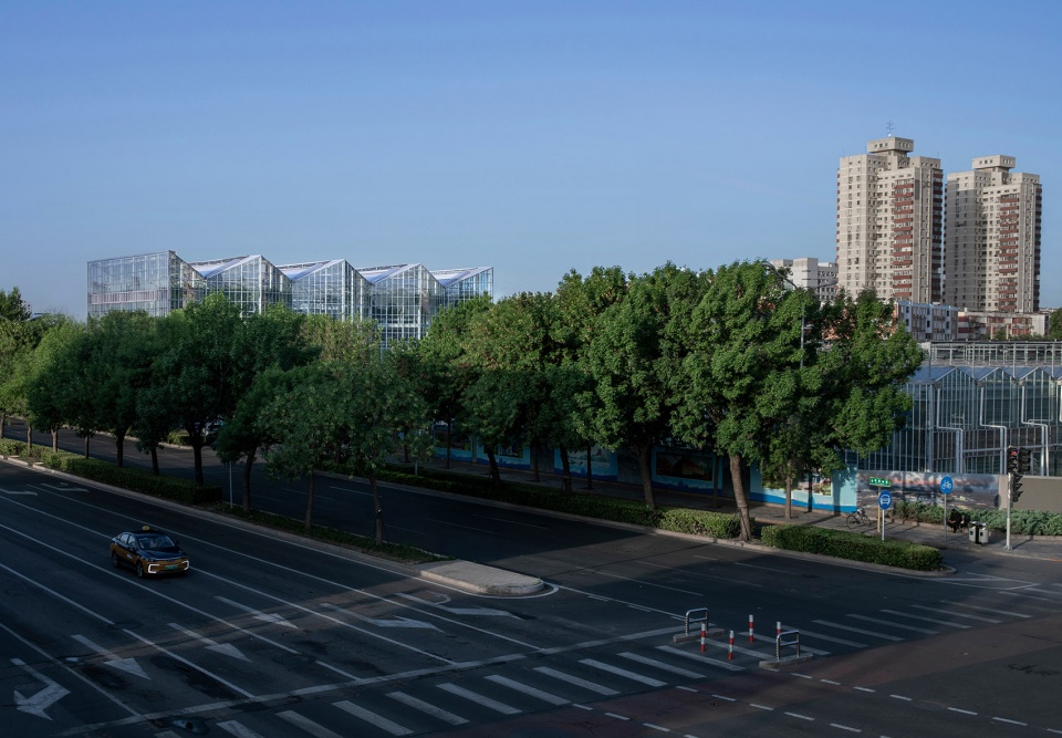 vertical farm beijing by van bergen kolpa architects