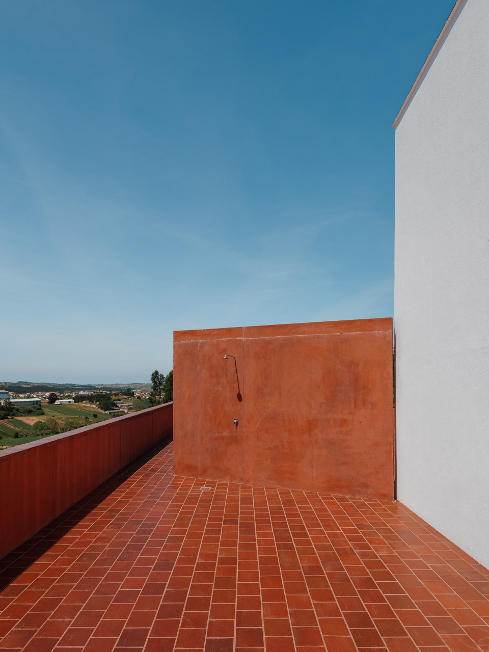 valley house by volume architecture lisbon studio
