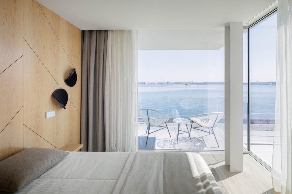 JD2 house by Rui Rosmaninho