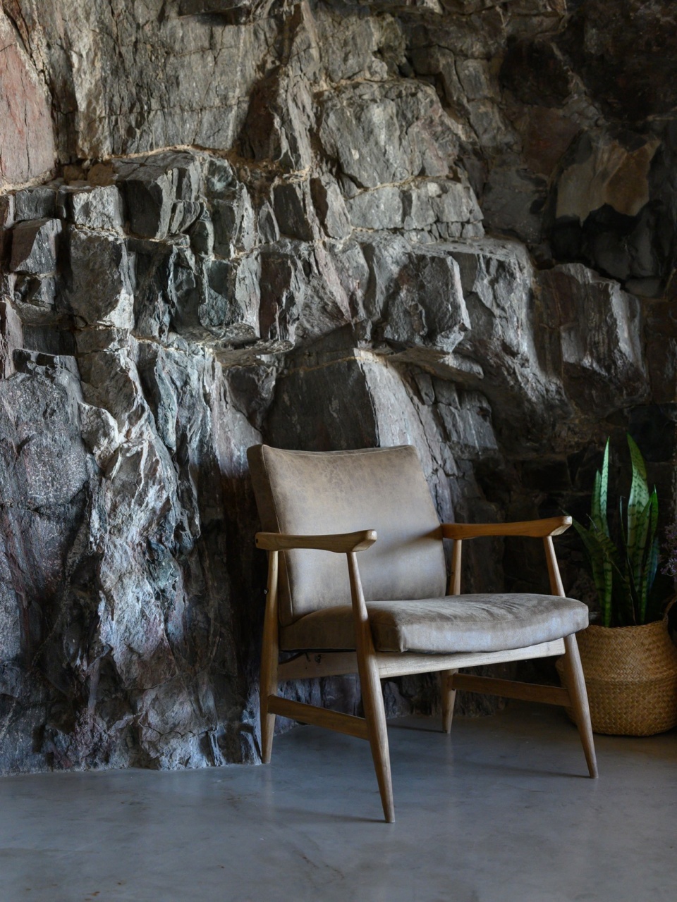 house in the stone by arq christian schlatter