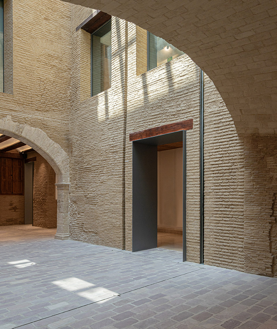 the hortensia herrero art centre by erre arquitectura