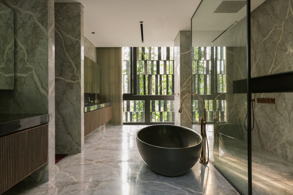 Touching Eden House by Wallflower Architecture Design