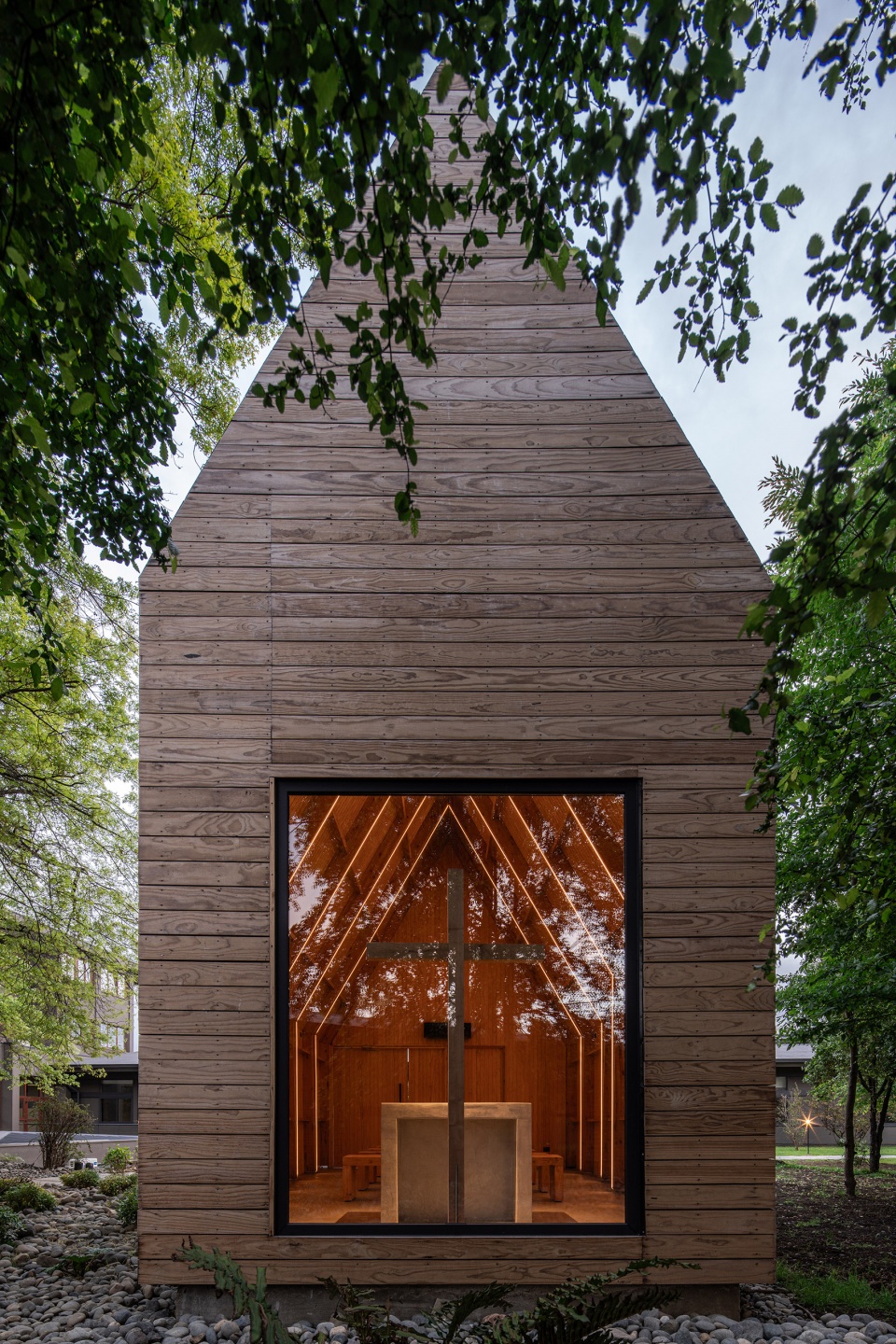 capilla clinica alemana osorno by am arquitectura