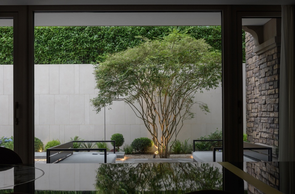 light picking courtyard by ds landscape architecture