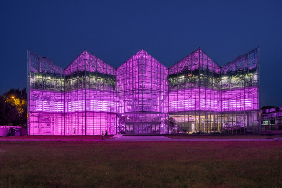 vertical farm beijing by van bergen kolpa architects