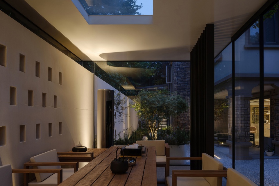 light picking courtyard by ds landscape architecture