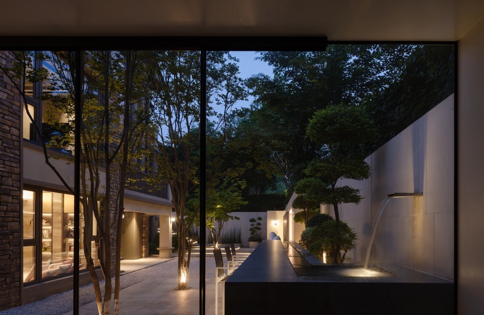 light picking courtyard by ds landscape architecture