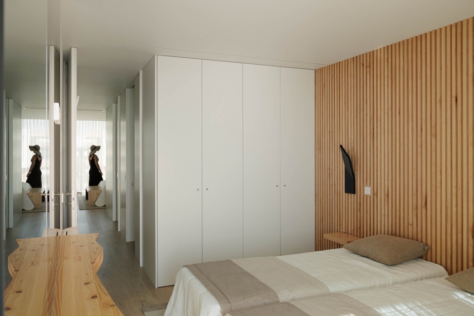 JD2 house by Rui Rosmaninho