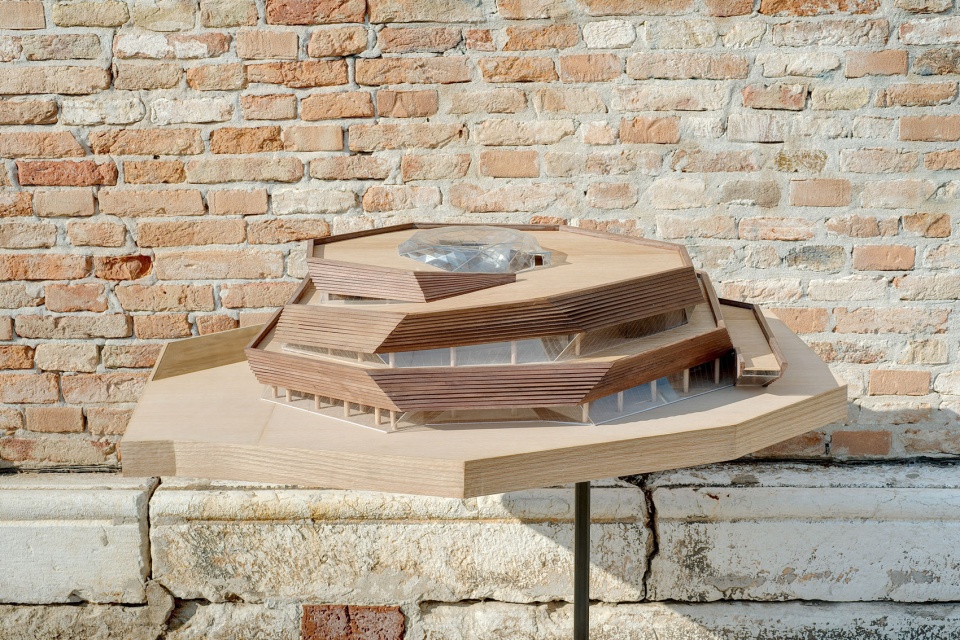the cloud center by crox