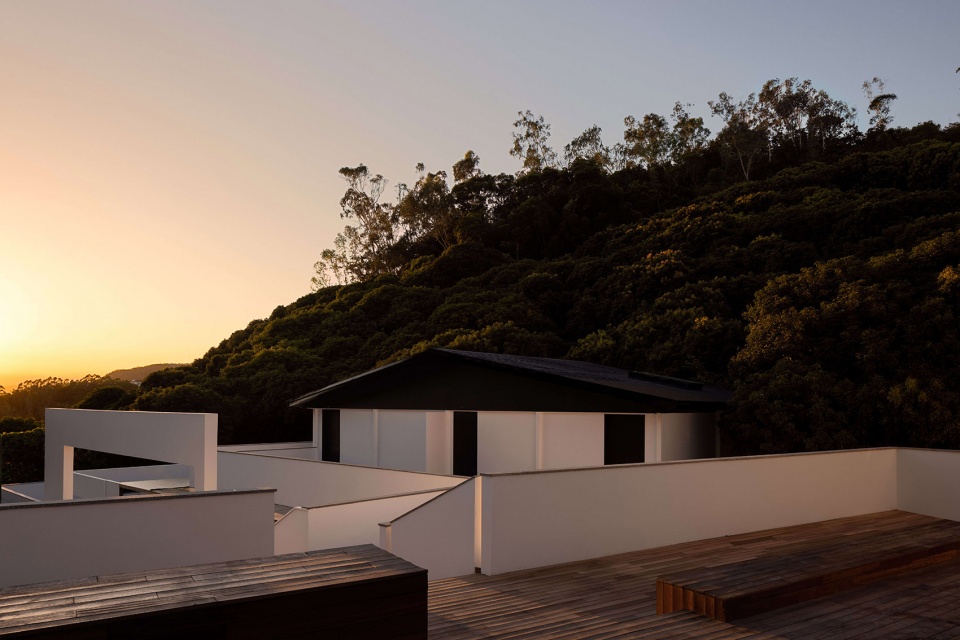 the joy of staying in sanyea forest retreat ii by fusion design