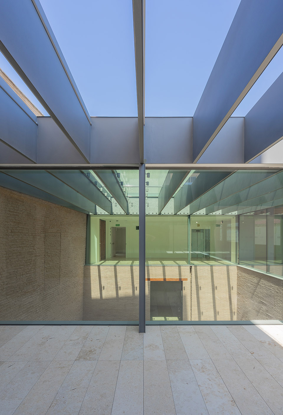 the hortensia herrero art centre by erre arquitectura