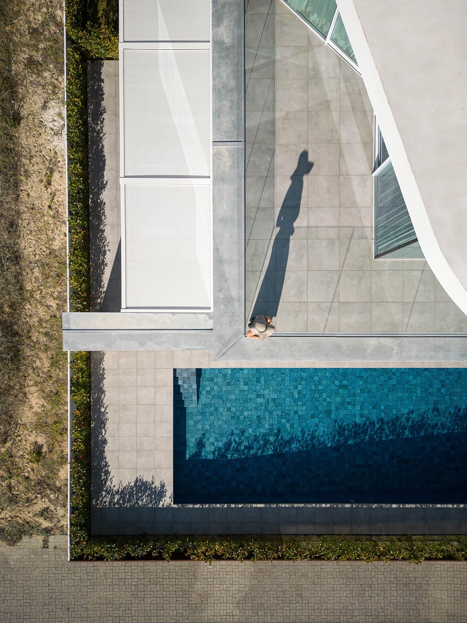 JD2 house by Rui Rosmaninho