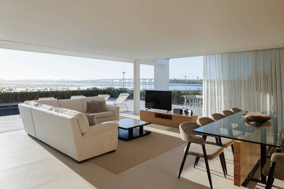 JD2 house by Rui Rosmaninho
