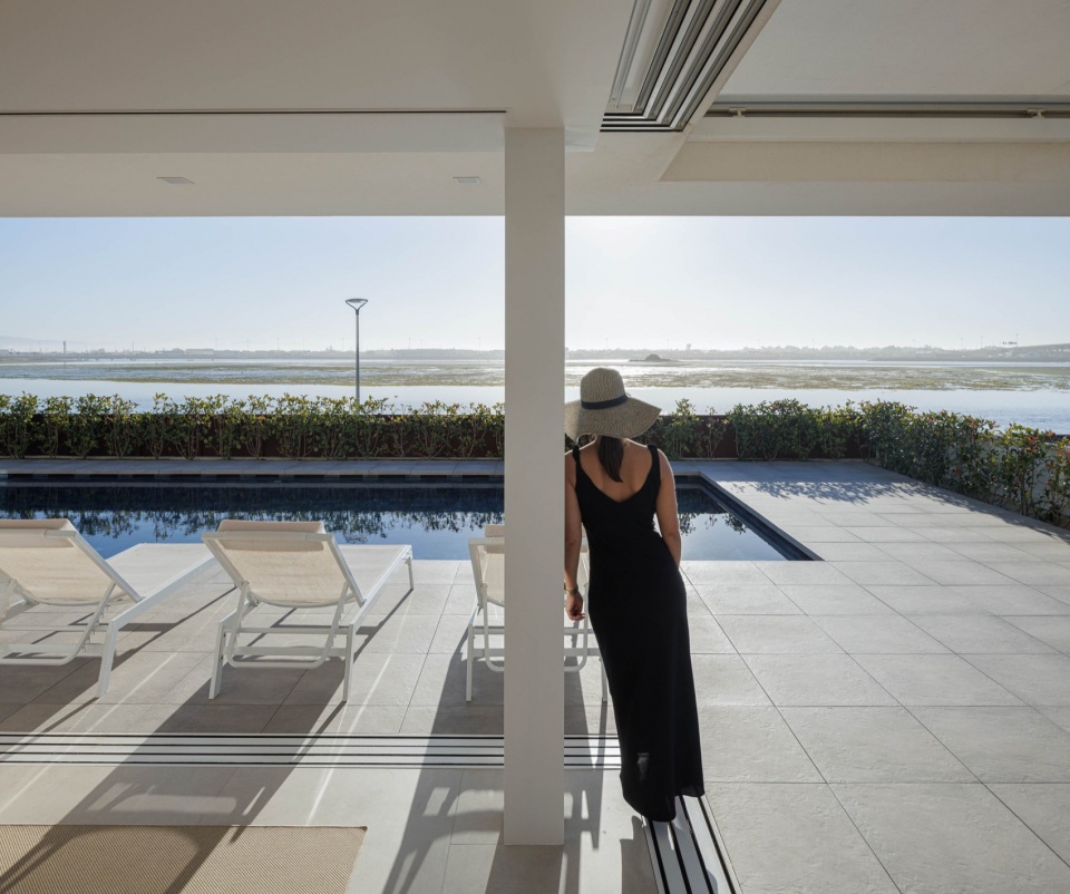 JD2 house by Rui Rosmaninho