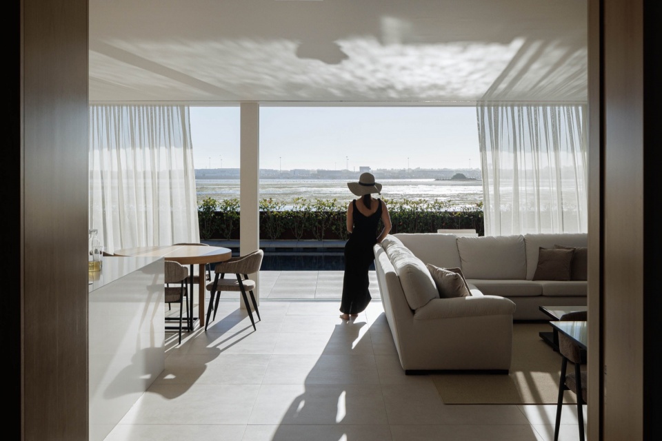 JD2 house by Rui Rosmaninho